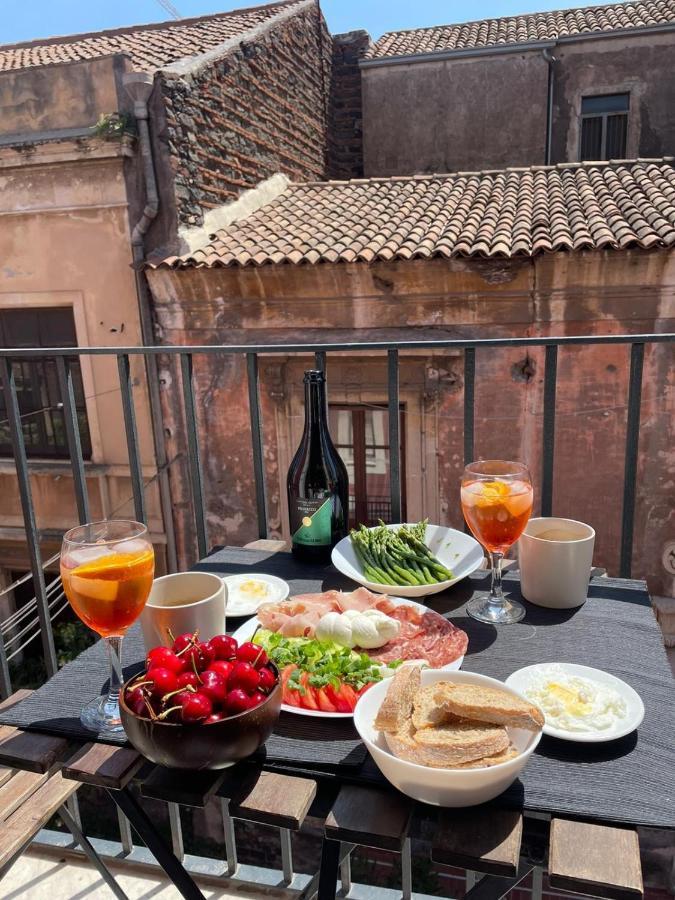 Casa Ega E La Rotonda: Bellissimi Monovani Nel Cuore Di CTA Exteriör bild